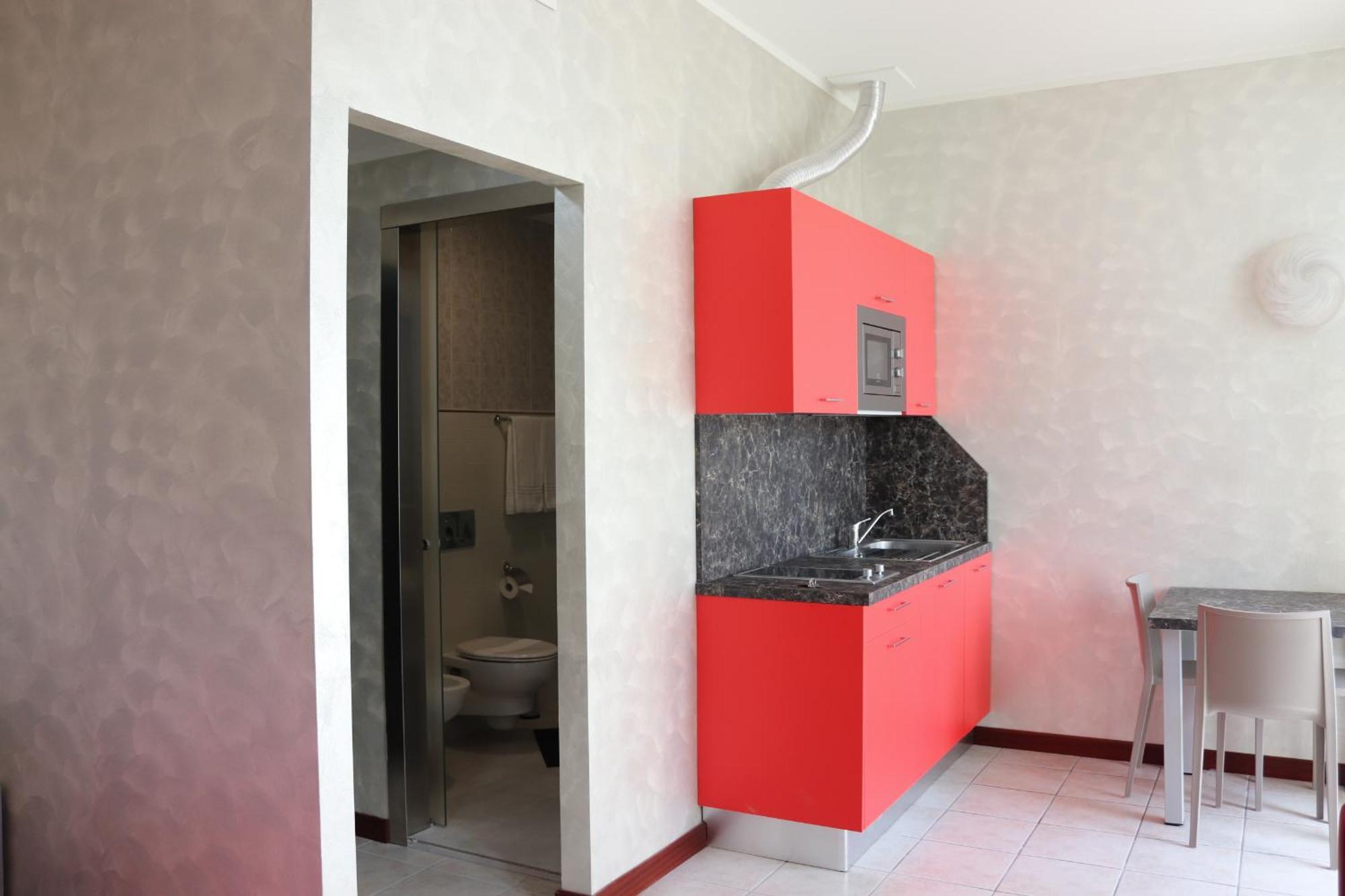 Hotel Italia Dormelletto Exteriör bild